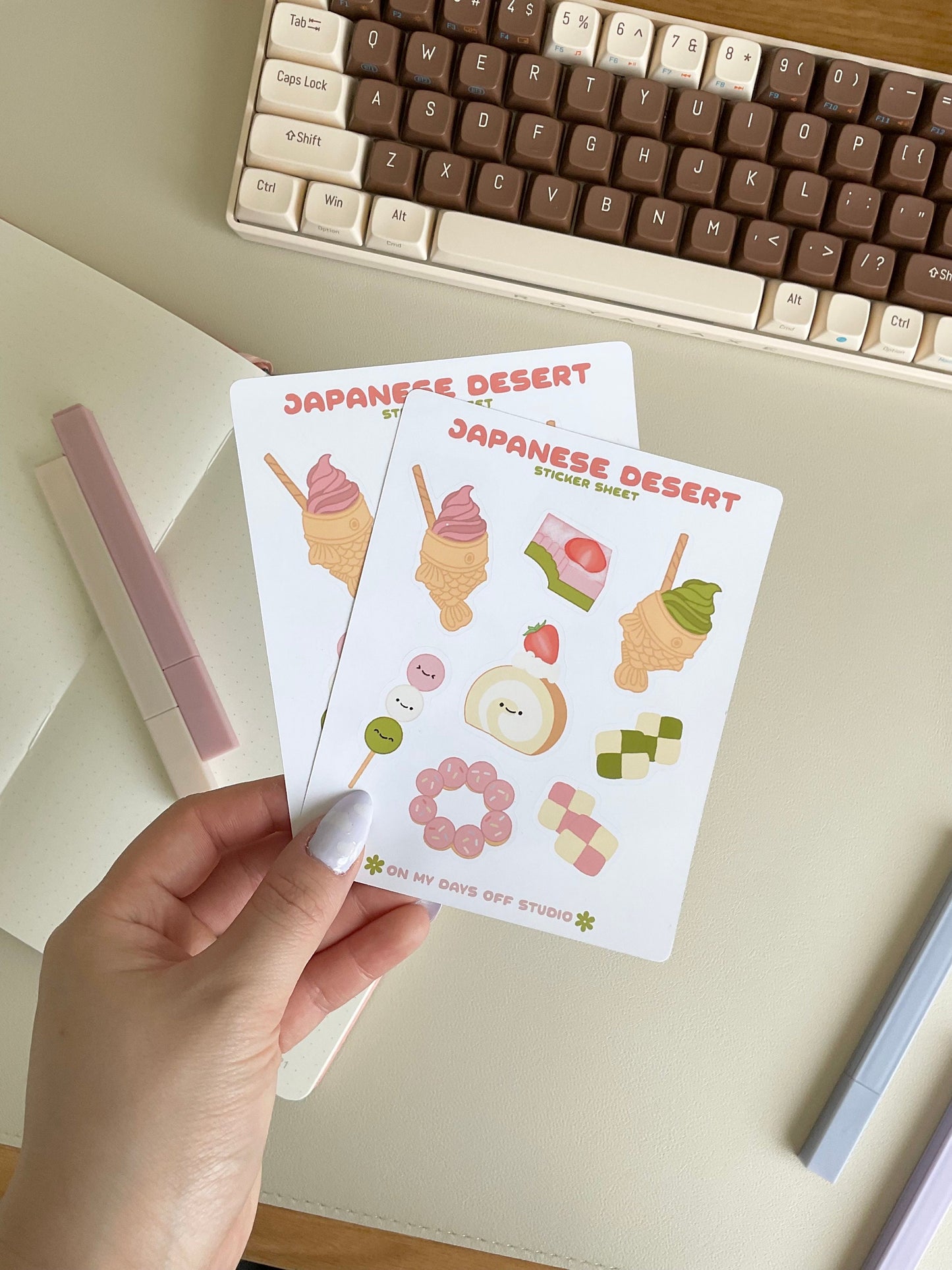 This stationery sticker sheet features a Japanese dessert theme and has 8 colorful illustrations. These illustrations include taiyaki, mini cake slice, dango, sugar cookies &amp; mochi donut. These glossy stickers are perfect for planners and bullet journals.&nbsp;