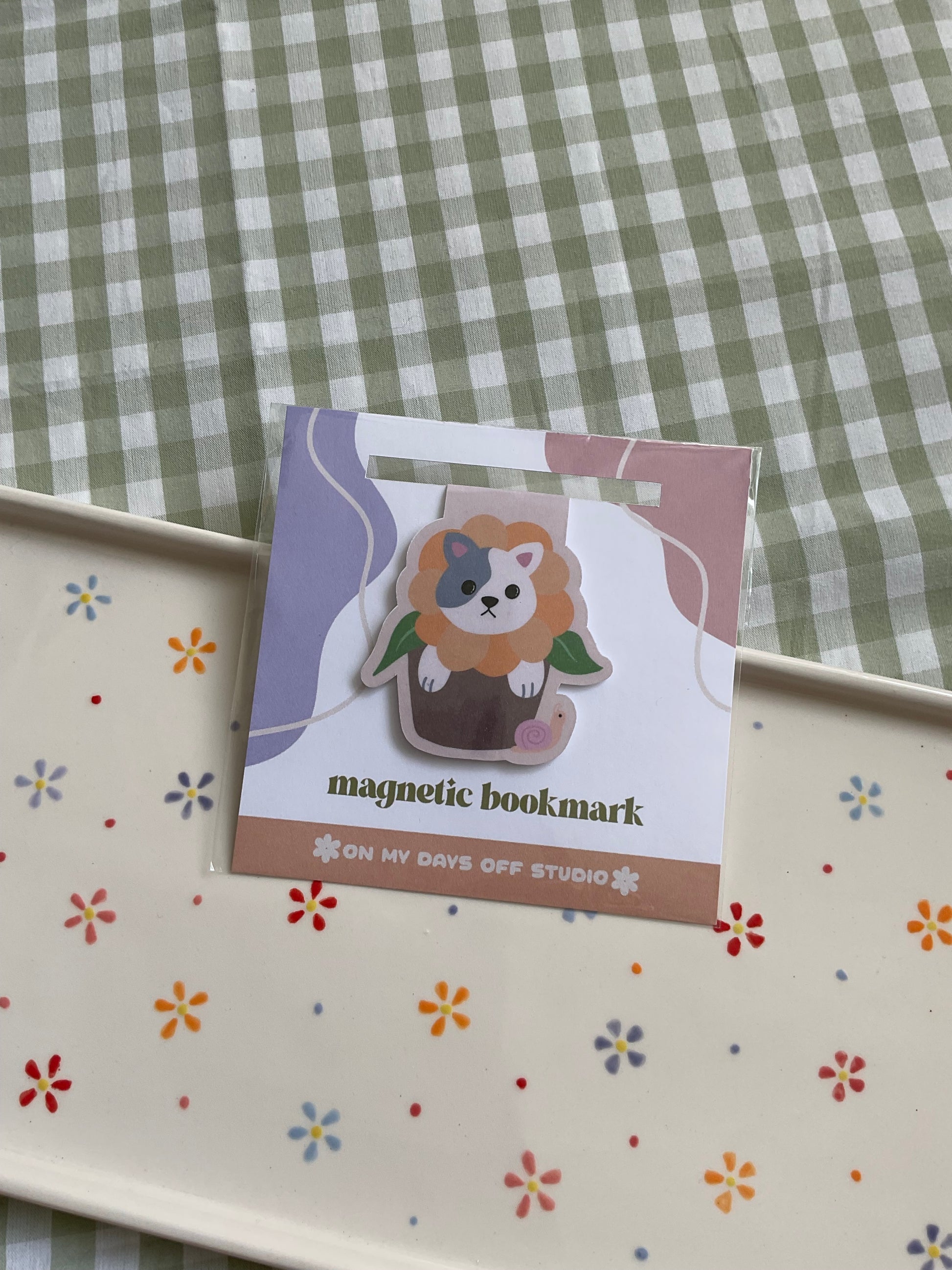 Cat in a flower pot magnetic bookmark