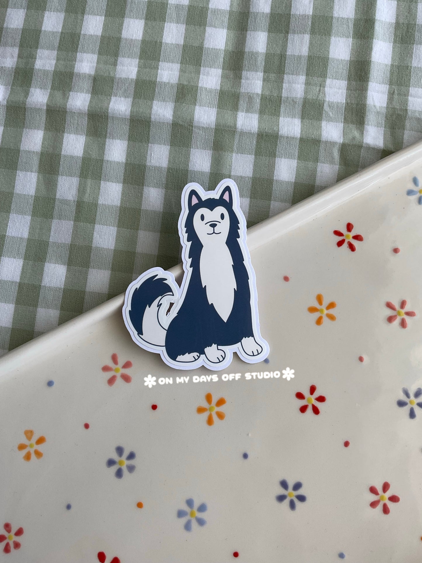 Vinyl sticker of a cute husky