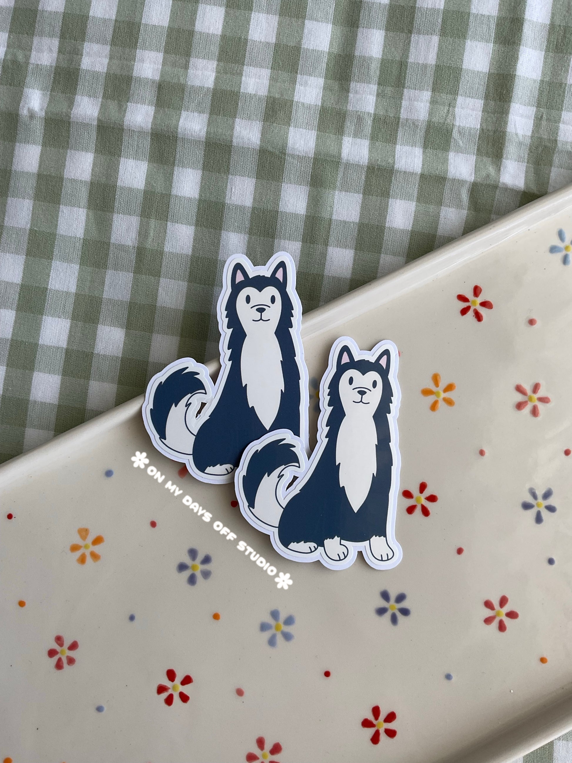 Vinyl sticker of a cute husky