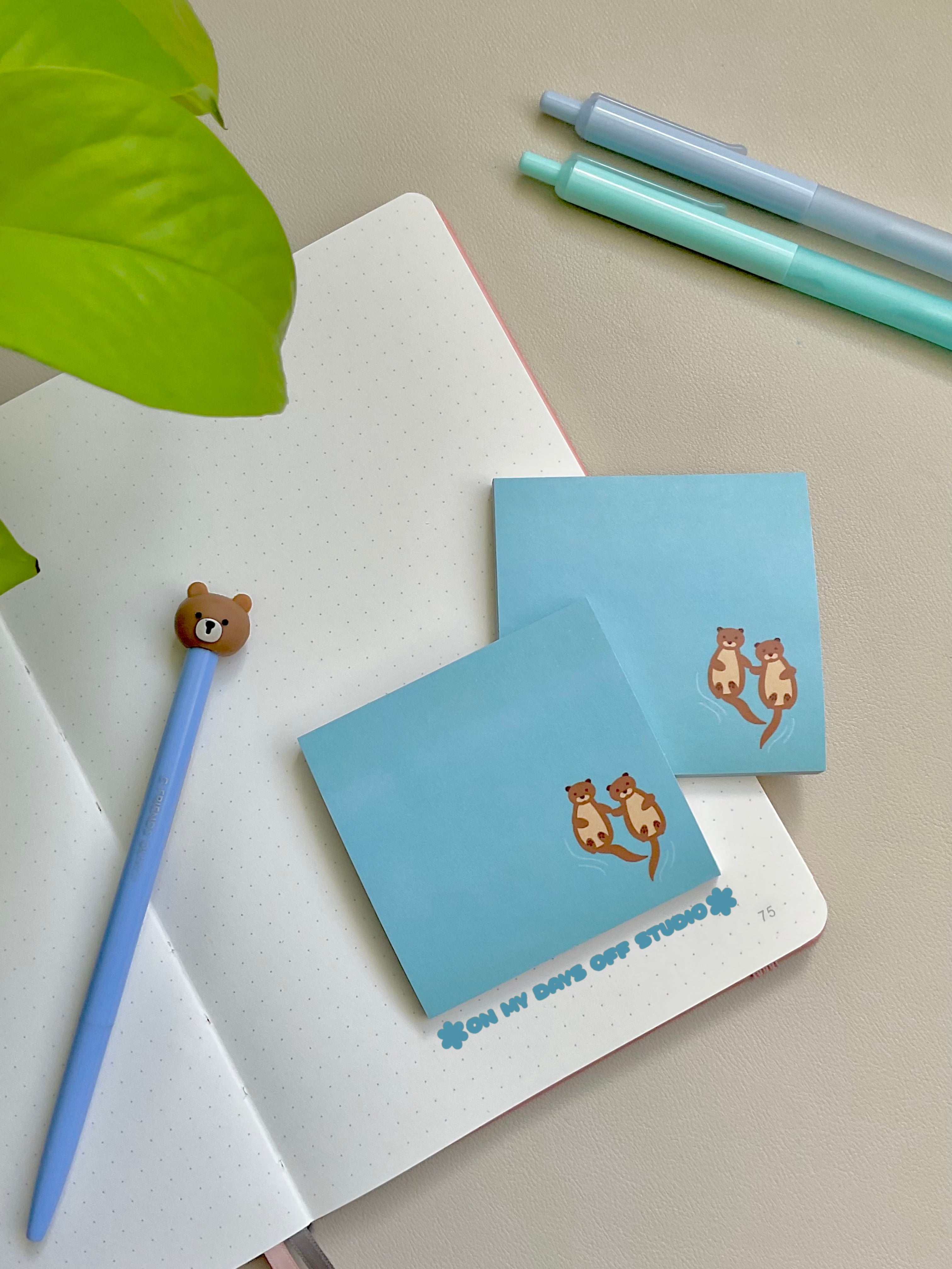 Just A Couple Of Otters Sticky Notes – On My Days Off Studio