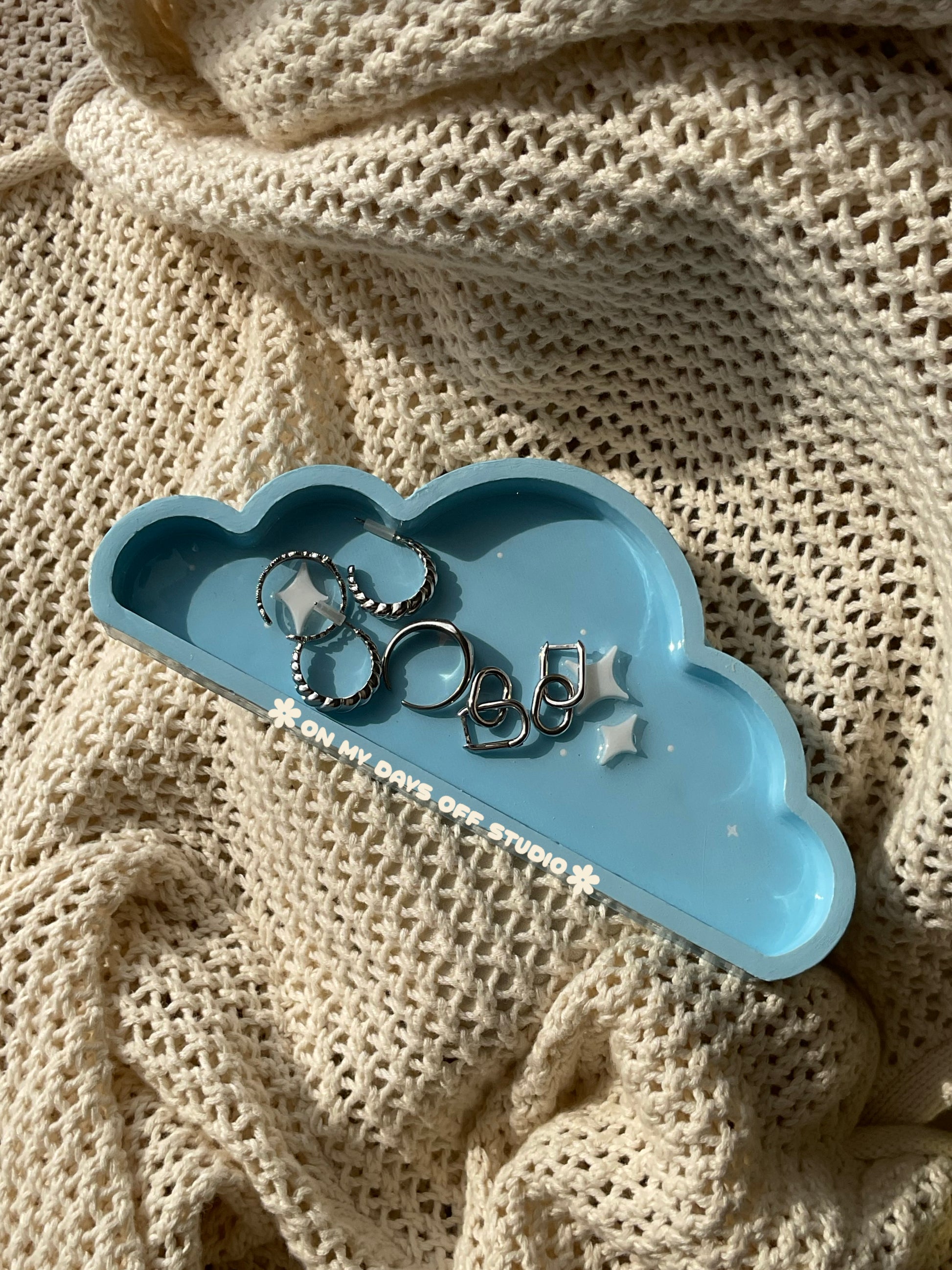 Blue cloud shaped jewelry dish or trinket dish with 3D flat star designs to make this look dreamy.
